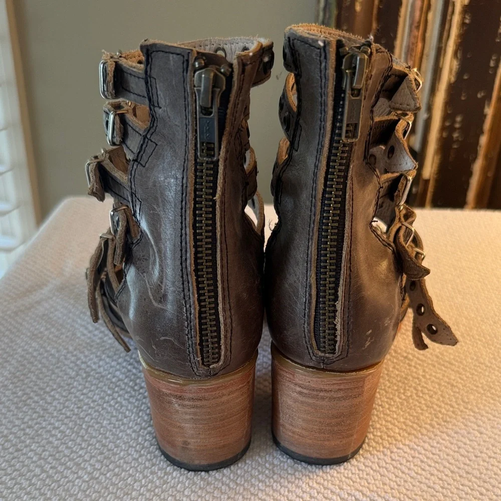 Freebird Casandra Strappy Sandals 7 - Picture 2 of 9